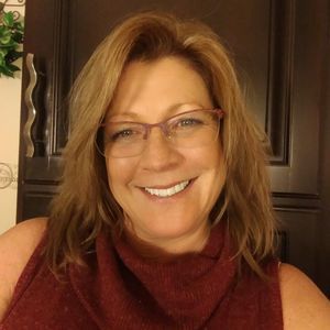 Meet your Posher, Paula